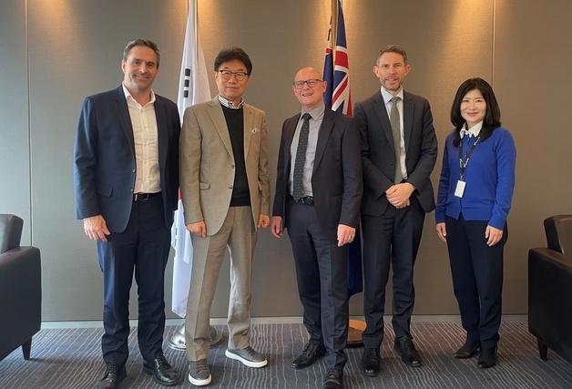 "뉴질랜드 펫푸드, 안전하고 신뢰할 수 있는 고품질 원료로 만들어"