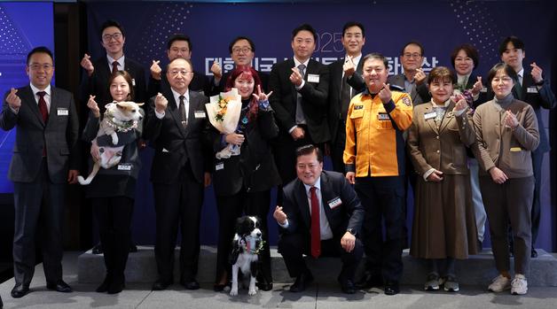 정인성 원장, '반려동물 문화대상' 수상…"반려동물, 생명존중 가치 기준"