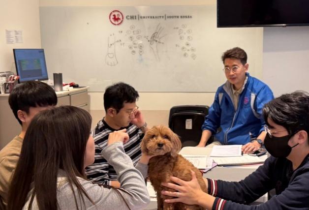 치 코리아, 침치료인증수의사 과정 진행…올해 마지막 시험 치러