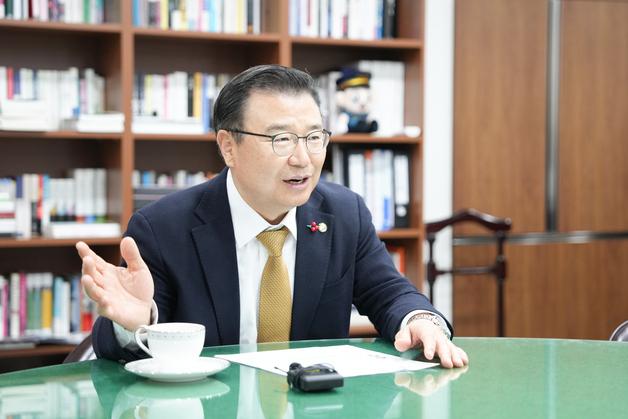 반려인·비반려인 모두 웃었다…중랑구, 반려견 배변 수거함 호평