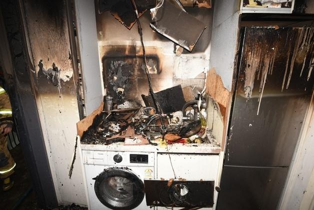 고양이가 전기레인지 '꾹꾹'…대전 다가구주택서 화재 6명 대피