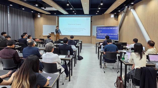일본 수의전문의들 한국 찾았다…로얄동물메디컬그룹 25주년 세미나