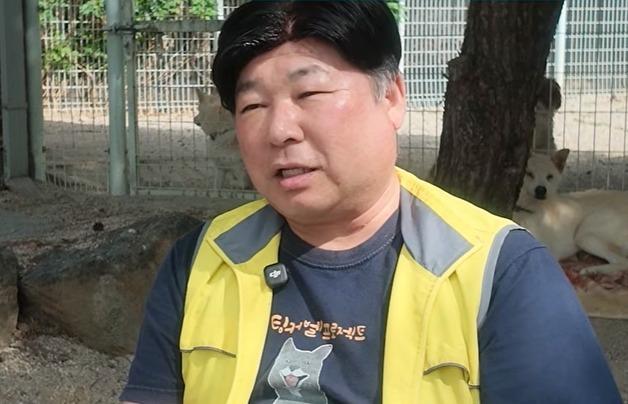 "남은 동물들, 끝까지 편히 지내도록"…전세금 내놓은 뚱아저씨