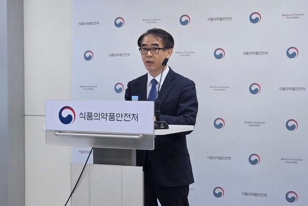 "반려동물 출입 음식점 이용 쉬워진다…QR로 예방접종 확인"