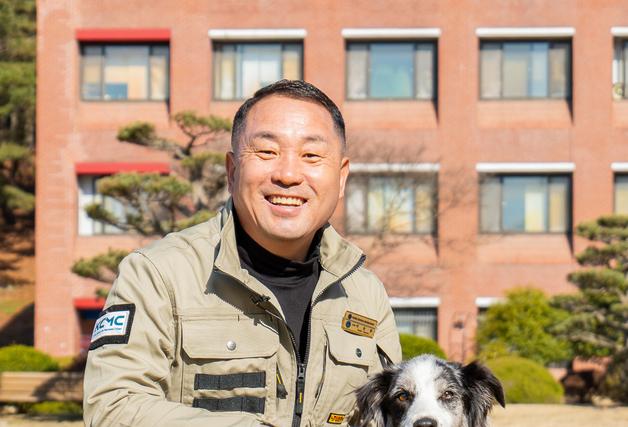 '반려동물 행동 전문가' 이웅종 씨, 동신대 석좌교수 임용