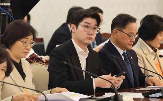 "왜 식당 사장이 백신 확인하나"…설채현, 반려동물 규제 정조준