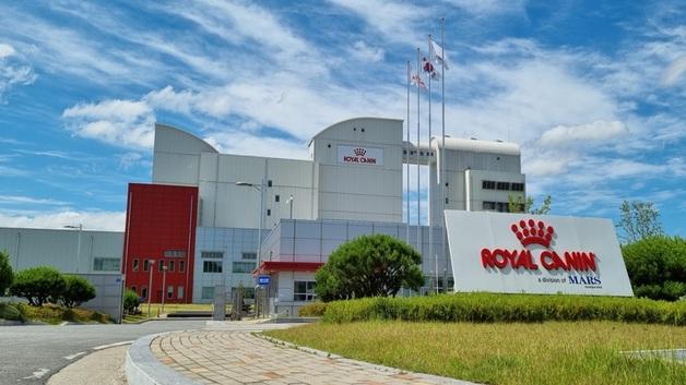 로얄캐닌 김제공장, 인도네시아 수출…'타협 없는 품질 관리' 통했다