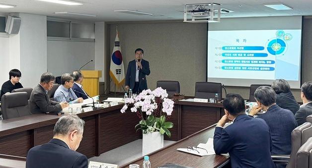 사료업계, 축산 탄소중립 해법 찾는다…저메탄·저단백 사료 확대