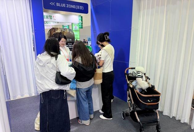 "사료 제조 과정 공개"…우리와, 메가주 일산서 '펫푸드 키친' 운영
