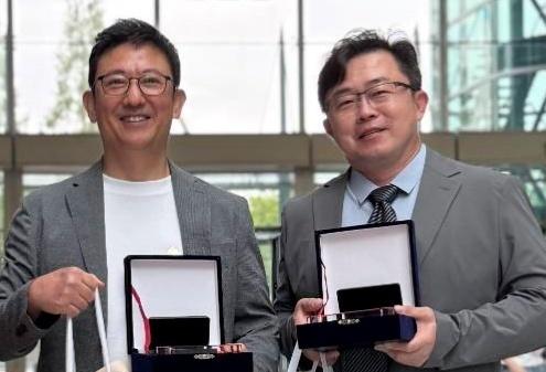 'TV동물농장' 25주년 맞아 차진원·박순석 수의사 특별상 수상